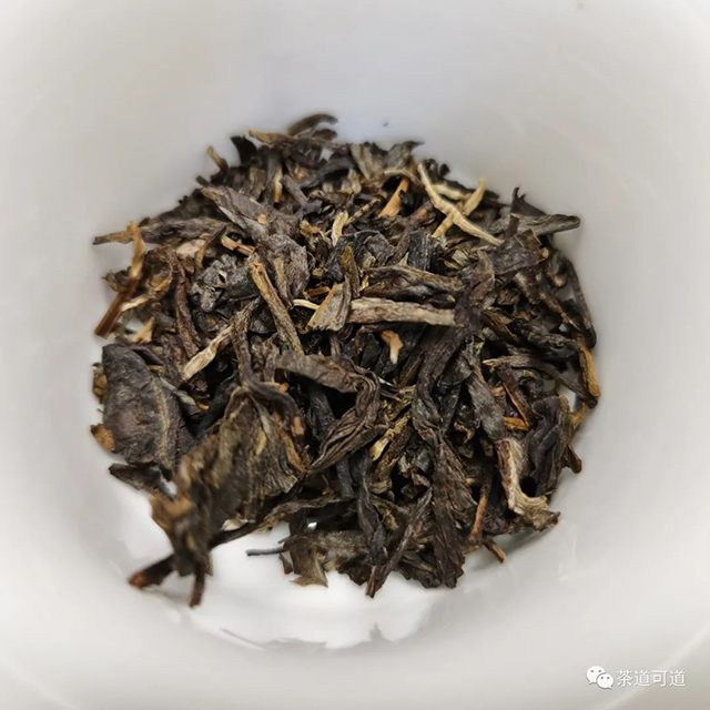 2015年陈升福元昌经典仁山普洱生茶普洱茶