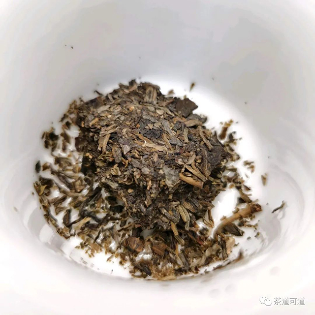 2019年陈升号霸王青饼普洱生茶