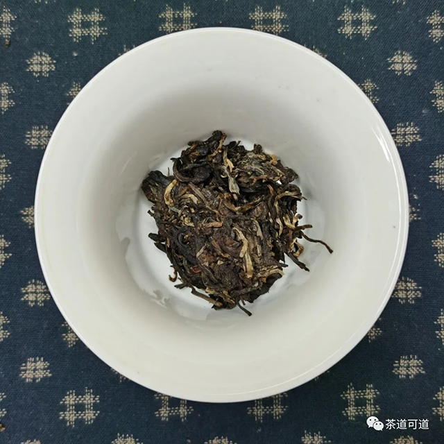 八角亭2005年黎明之光普洱茶