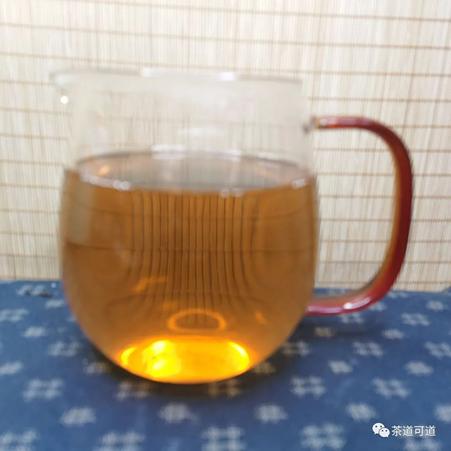 2019年佰年尚普金尚普洱茶品质特点