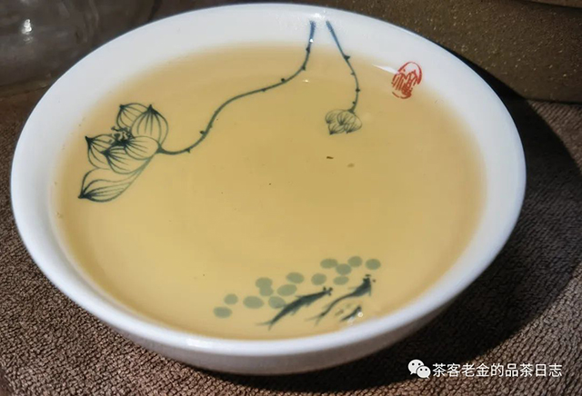 栩月古茶2020年易武高杆普洱茶