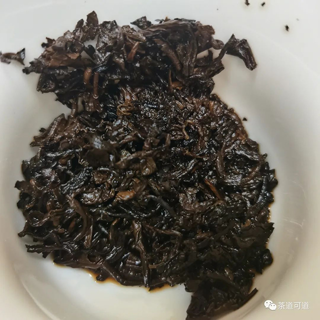 2020年澜沧古茶乌金普洱茶