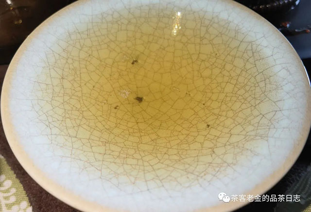 栩月古茶云白白茶