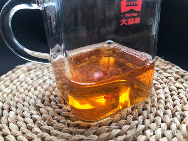 大益2010年001瑞虎呈祥普洱茶