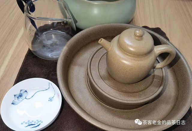 雨婷家茶铺2022年易小柔普洱茶