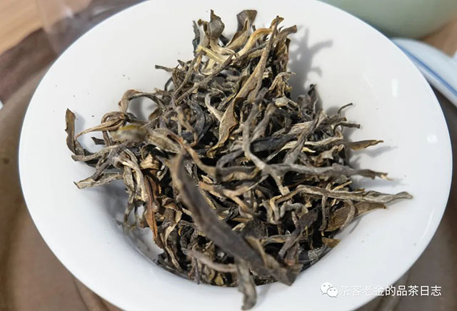 困鹿山制茶人2022年润物普洱茶