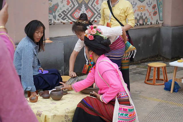 雨林古茶坊十周年庆活动在勐海县雨林古茶坊庄园隆重举行