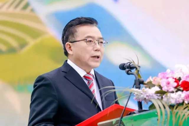 湘西州人大常委会副主任古丈县委书记邓晓东