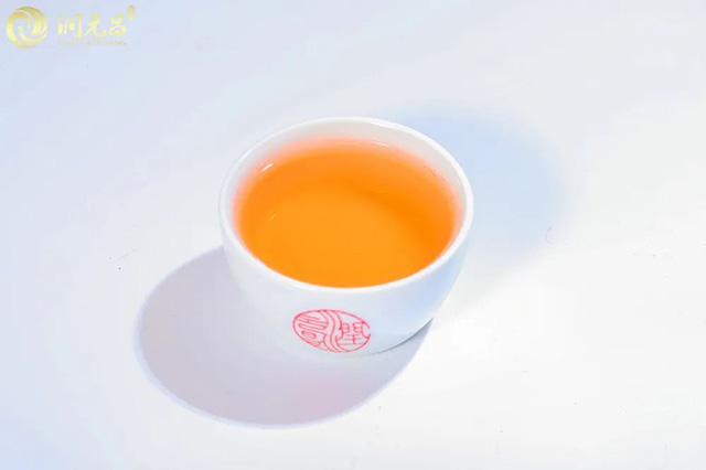 润元昌2012年珍品红印普洱茶