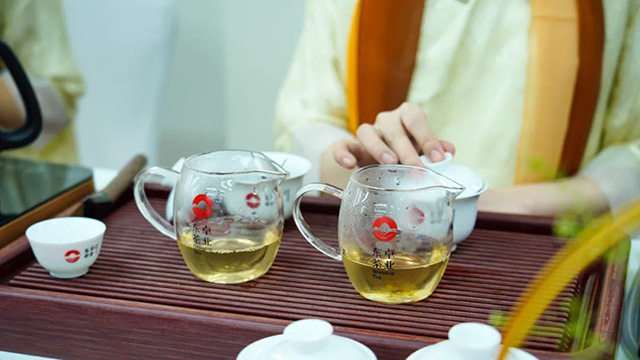 东卓普洱金麒麟