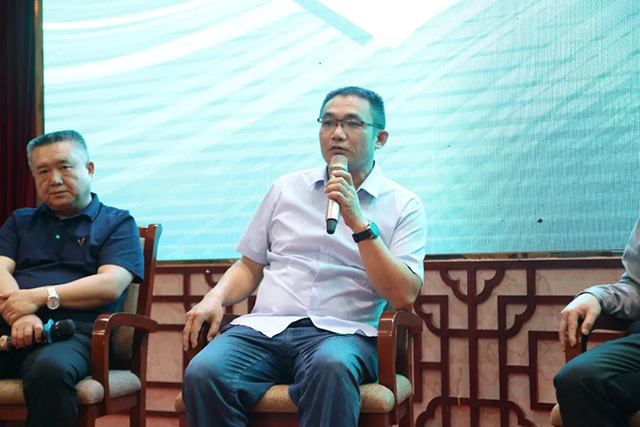 勐海县茶叶和绿色食品产业发展中心主任林松先生分享