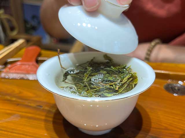 艾老师选茶2023年小荒田古树茶