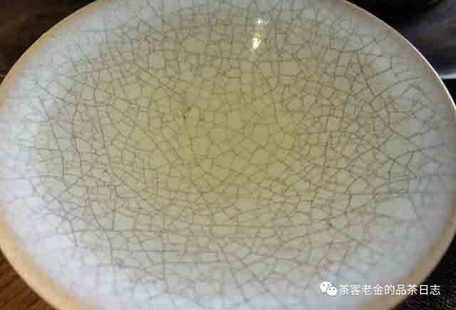 笑我疯颠2023年茶王地班章普洱茶