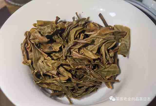 翡翠与茶2021年曼松王子山春料普洱茶