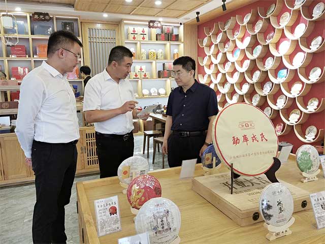 勐库戎氏专卖店落户山东诸城