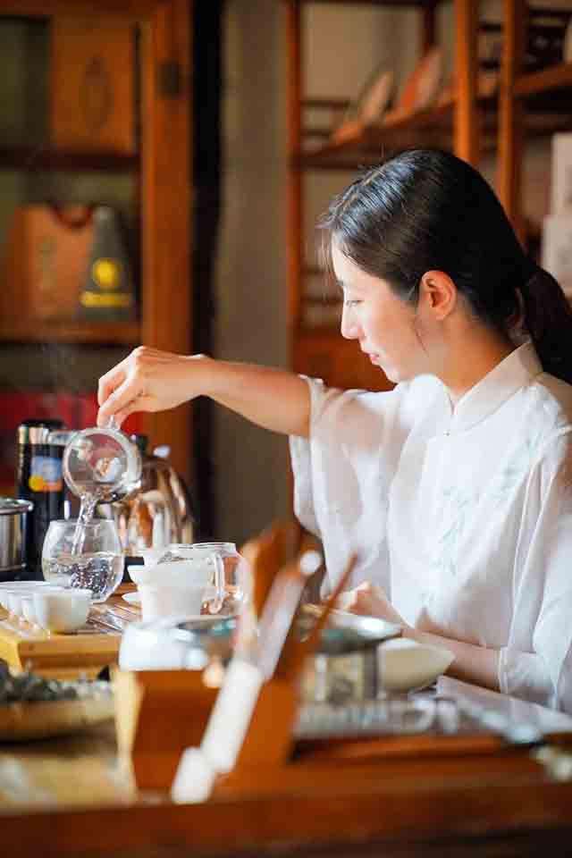 六大茶山百年老字号鲁史骆家大院