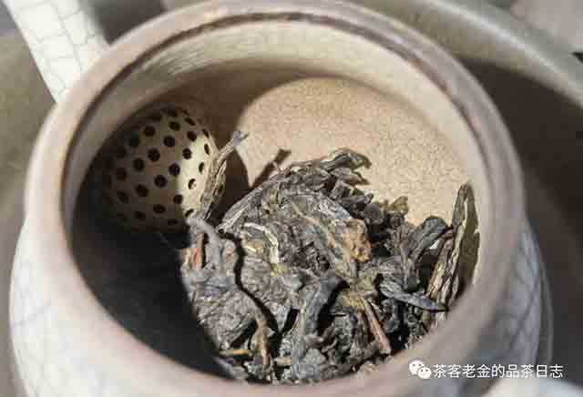 翡翠与茶2019年冰岛老寨单株普洱茶