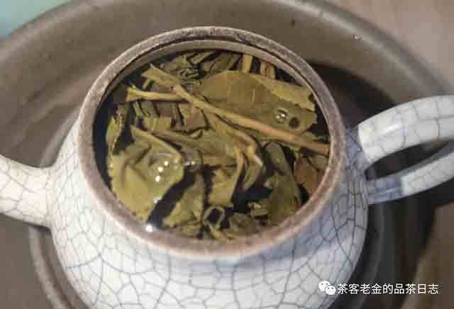 翡翠与茶2019年冰岛老寨单株普洱茶