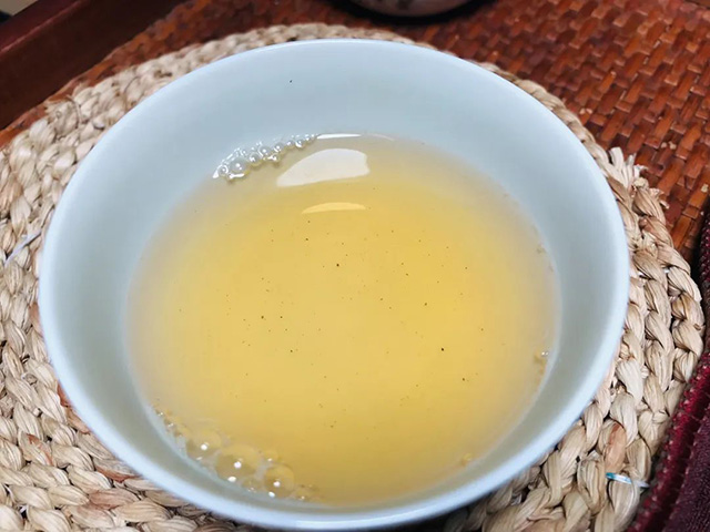 大益中期茶601批次0622普洱茶