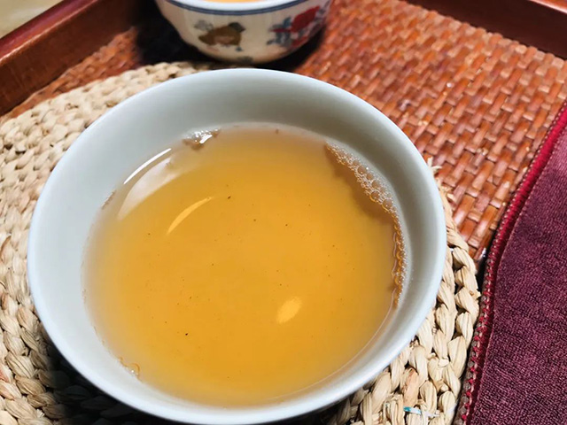 大益中期茶601批次0622普洱茶