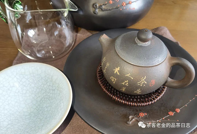 馨兰熙号陈年易武黄片砖普洱茶品质特点