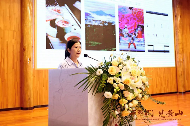 祁门县文旅体局副局长方雯向中原地区的企业家们发出邀约诚邀大家来祁投资兴业成就梦想