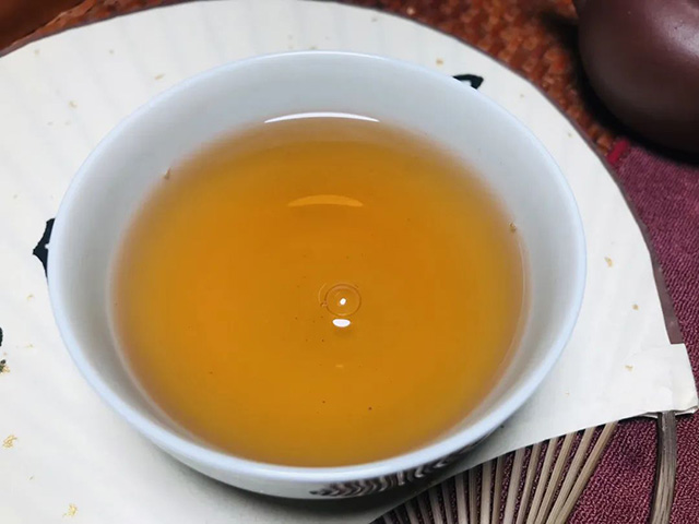 兴海2006年老班章普洱茶品质特点