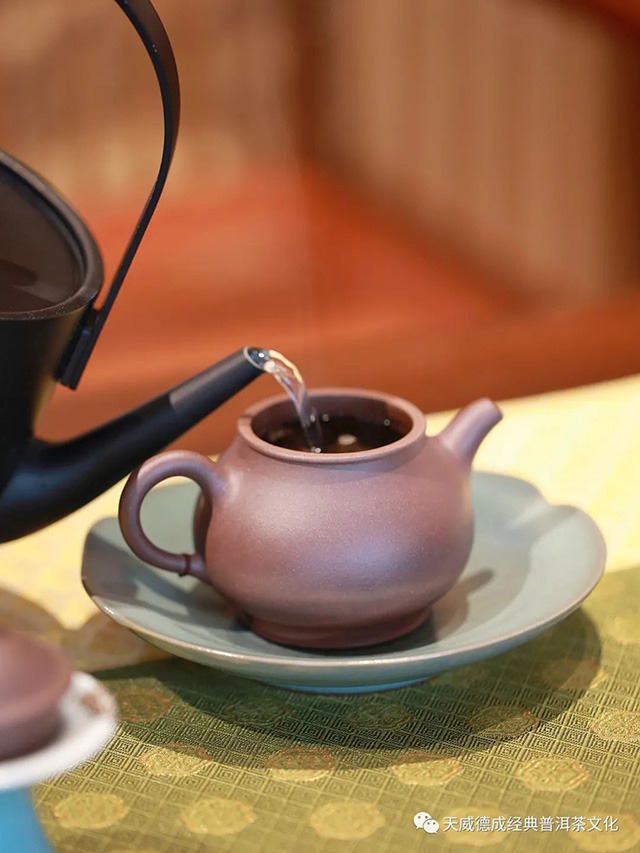 天威德成2023年天下云茶熟茶普洱茶品质特点