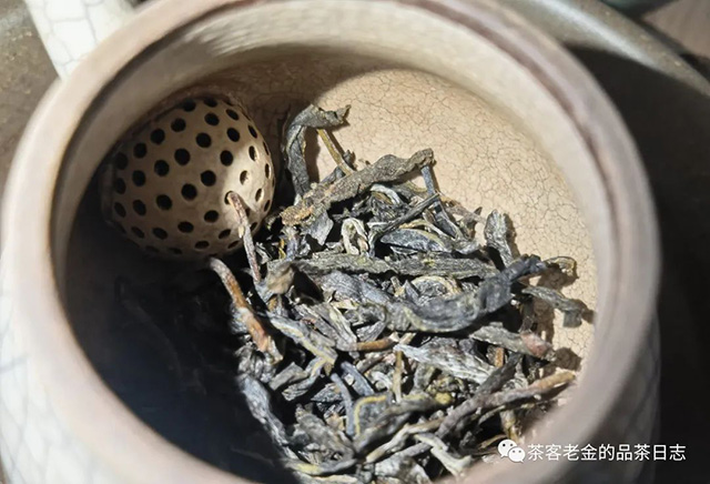 曼林老张2023年蛮砖古树普洱茶