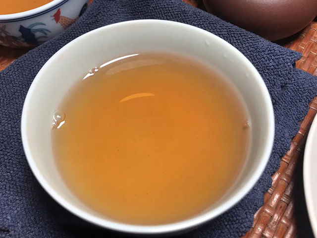 大益中期茶2010黄金岁月普洱茶品质特点