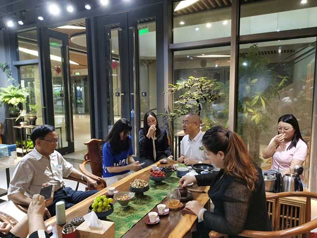云南省茶叶流通协会到访深圳市茶业协会及中吉号茶业