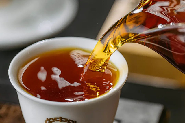 中茶2023年乌金普洱茶熟茶