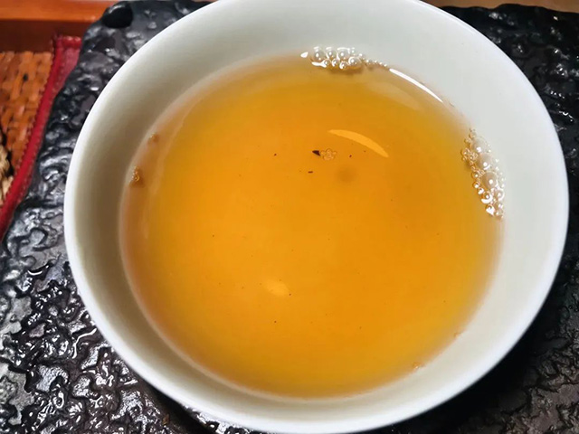 福今2012年老树青饼普洱茶品质特点