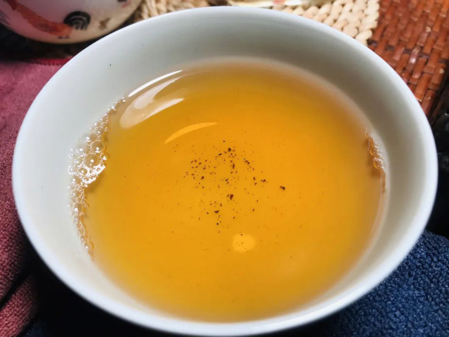 2014年大益传世青饼普洱茶品质特点