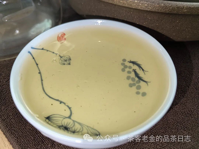 老爷说不将就2023年老班章单株普洱茶