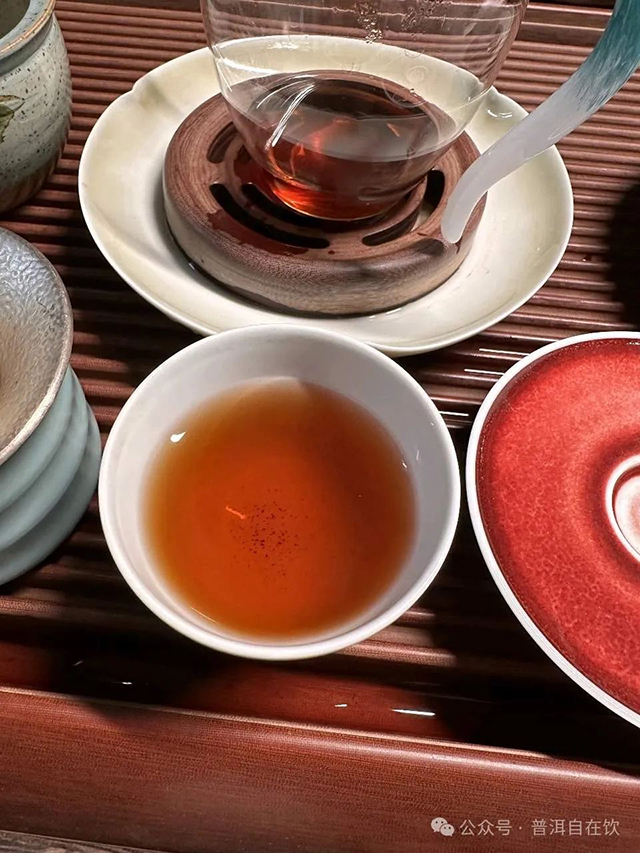 下关日照金山熟茶普洱茶品质特点