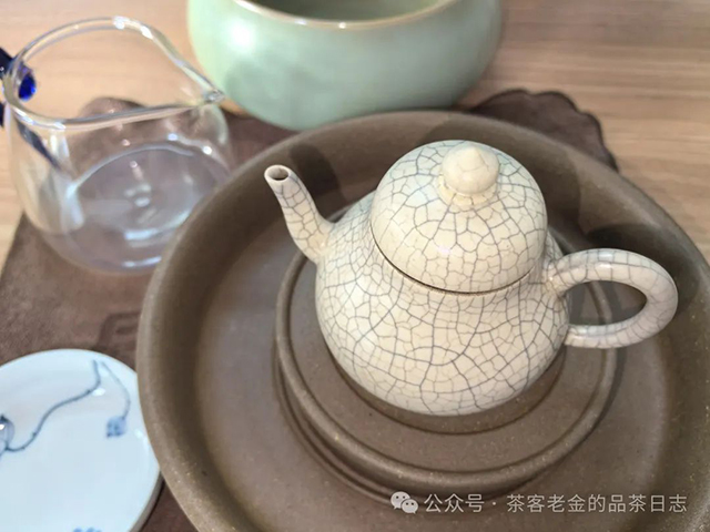 公主茶铺2024年茶与花普洱茶