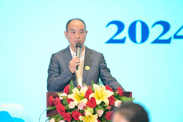 云南省普洱茶协会会长董胜作2023年度协会工作总结及2024年工作报告
