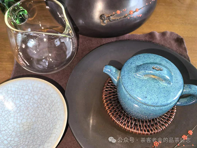 孙德忠2024年古典弯弓001号树普洱茶品质特点