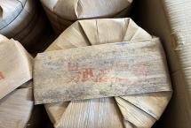 艾老师选茶：一杯刮风寨茶树王，喝透老茶的真谛