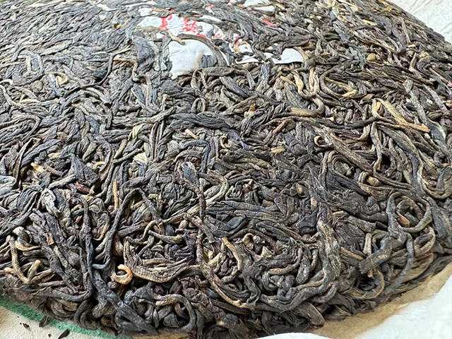  2007年勐撒牌云南普洱七子饼青饼357克饼