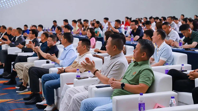 何文源制茶20周年庆暨新品班章金印普洱茶