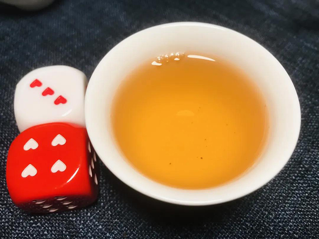 山青花燃2021年威风易武普洱茶品质特点