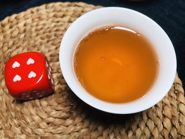 广隆一壶楼2018年国香青饼普洱茶品质特点