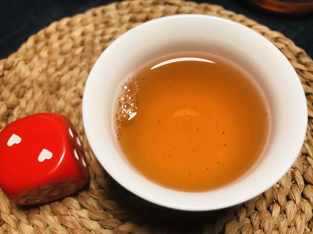 广隆一壶楼2018年国香青饼普洱茶品质特点