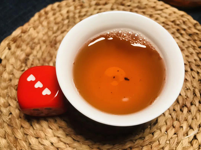广隆一壶楼2018年国香青饼普洱茶品质特点
