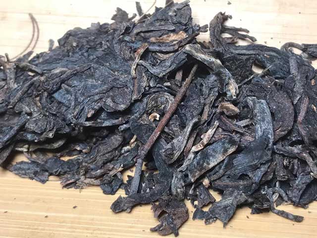 勐海茶厂2002厚纸绿大树易武野生特级品