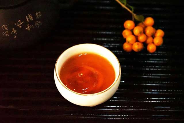 八角亭国营壹号普洱茶生茶和熟茶的品质特点