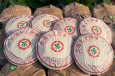 艾老师选茶‖奢侈品存世老茶（二）：301商检版7542青饼