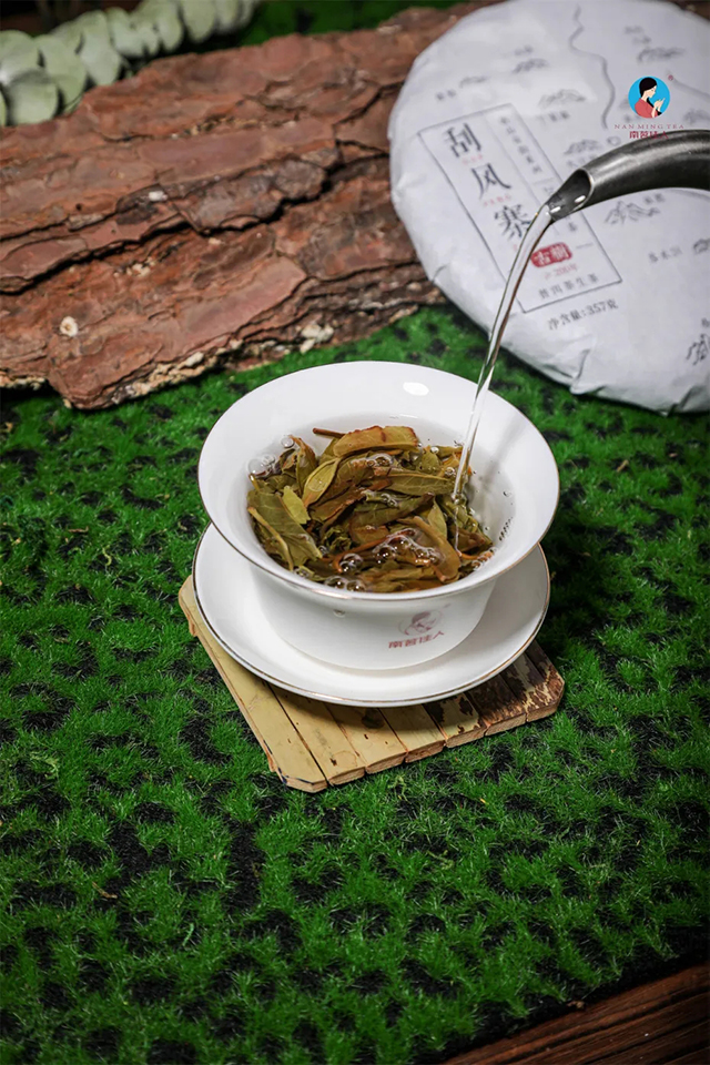 南茗佳人盖碗泡茶